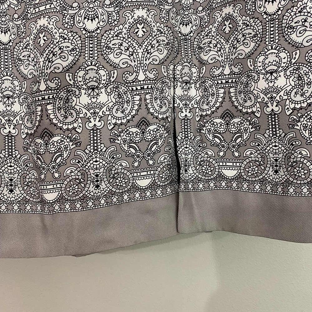 LOFT Ann Taylor beautiful skirt w/ lining & zipper - Picture 2 of 8